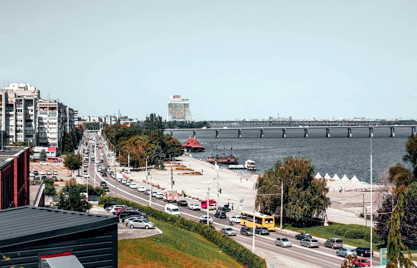 СЕС у Дніпропетровській області: сонячні електростанції, АКБ та резервне живлення - локальний розрахунок СЕС, АКБ і резервного живлення